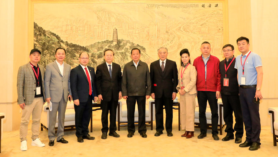 十二届全国政协副主席刘晓峰与会领导及嘉宾合影